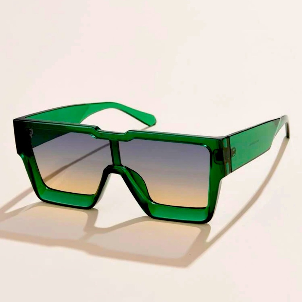 Flat top oversized square frame sunglasses (black or green)